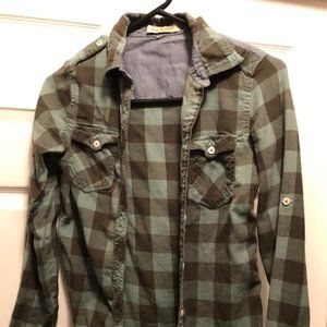 Womens Plaid Button up shirt Size Small